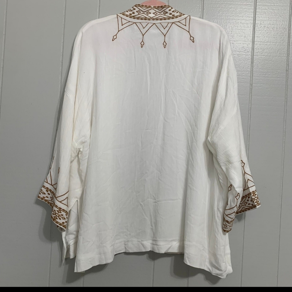 Chico's Elegant Cream Embroidered Kimono - Picture 7 of 10